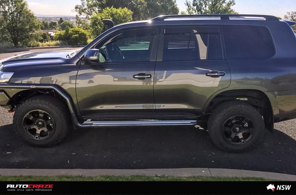 TOYOTA LANDCRUSIER BEAST BLACK   MACHINED WITH DARK TINT